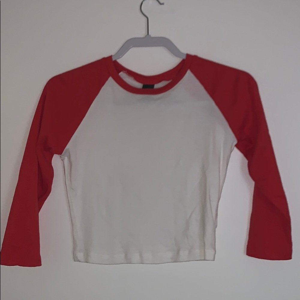 Cropped baseball tee